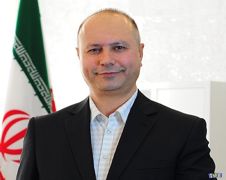 شیوه نامه ابلاغی می تواند بازار فولاد را متعادل کند/ حذف معافیت های مالیاتی و اخذ عوارض از کل زنجیره از اشکالات این شیوه نامه است