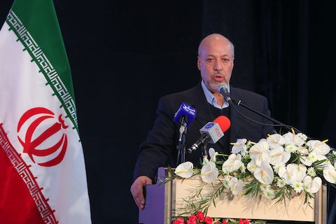 برجسته کردن مشکلات مردم باعث ناامیدی و ایجاد یاس در جامعه می شود