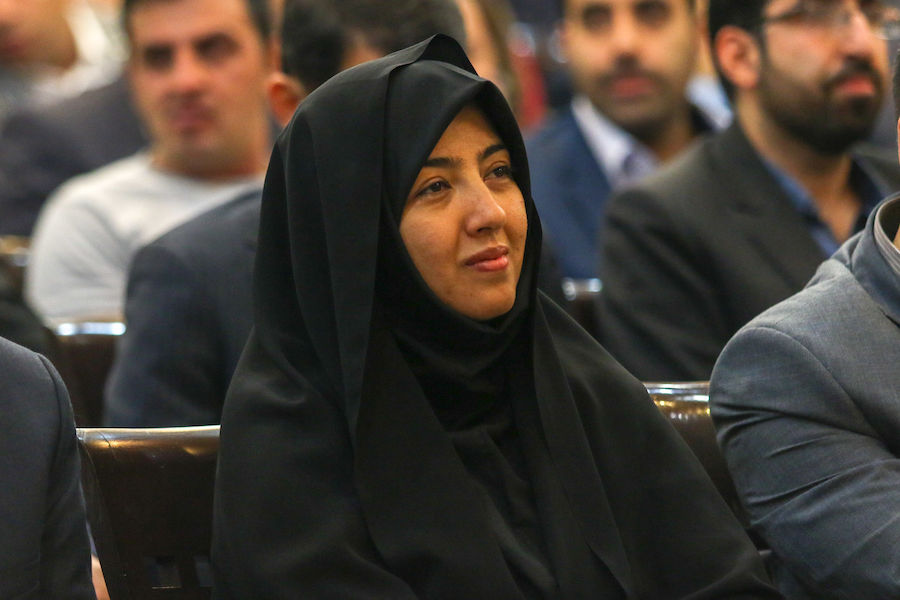 مردم با میل خود صنعت فولاد را باید بپذیرند