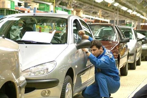 قیمت گذاری دستوری اصلی‌ترین مانع در صنعت خودروسازی است