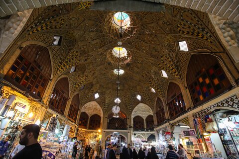 گشتی در بازار قدیمی تهران

عکس:مجتبی جهان بخش