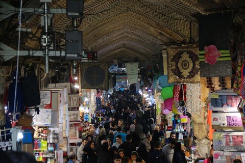 گشتی در بازار قدیمی تهران

عکس:مجتبی جهان بخش