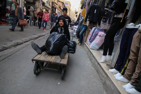 گشتی در بازار قدیمی تهران

عکس:مجتبی جهان بخش