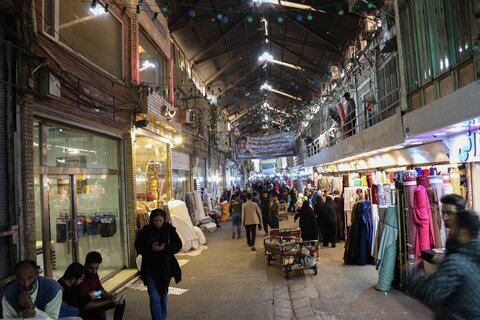 گشتی در بازار قدیمی تهران

عکس:مجتبی جهان بخش