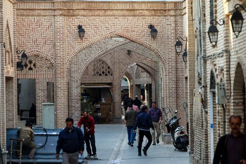 گشتی در بازار قدیمی تهران

عکس:مجتبی جهان بخش