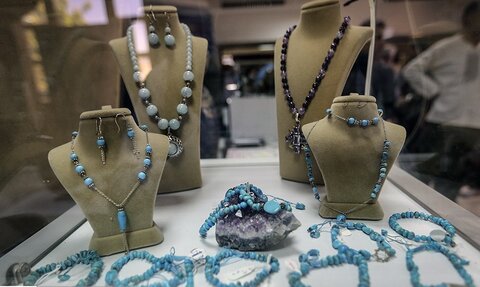 هدفگذاری تولید سالیانه ۵۰۰ تن فلزات گرانبها و گوهرسنگ‌ها در افق ۱۴۰۴