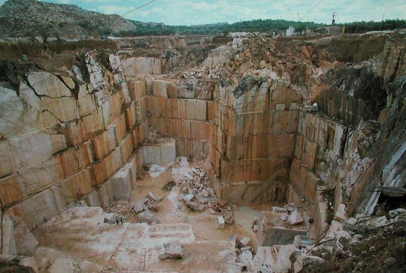 قابلیت صادرات ۵ میلیارد دلاری در صنعت سنگ تزئینی وجود دارد