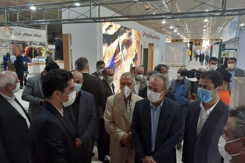 ایران متافوند بستری برای تحقق توسعه بر پایه توان بومی و جهش تولید