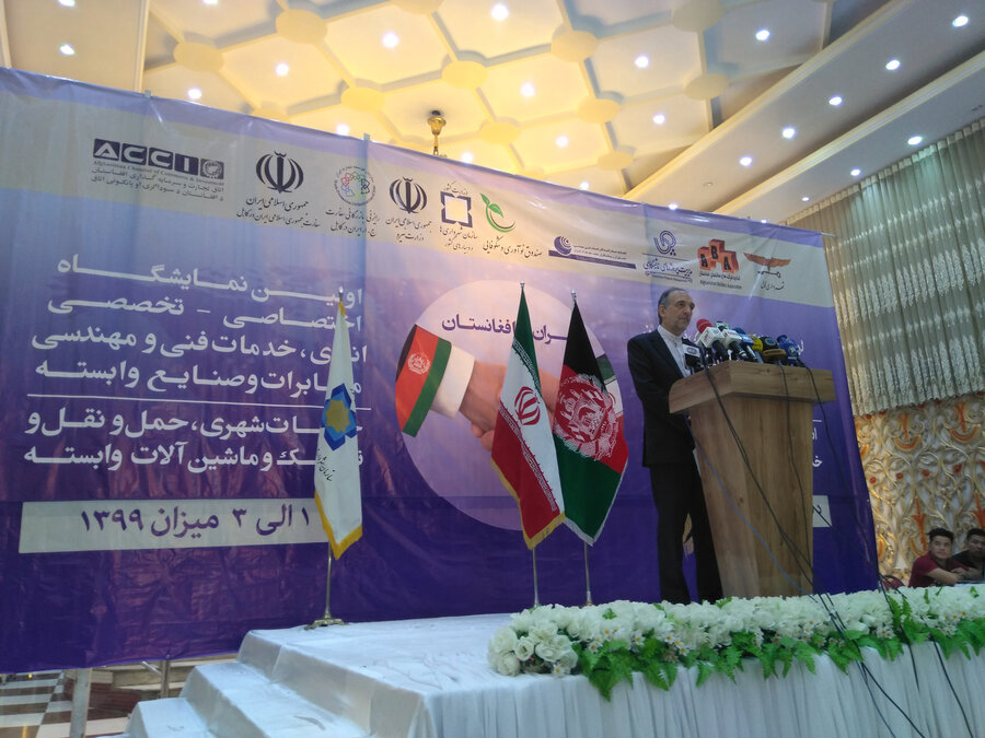 ایران و افغانستان برای توسعه تجارت خود به هم وابسته‌اند/ اولویت برنامه‌های سفارت حوزه اقتصاد است