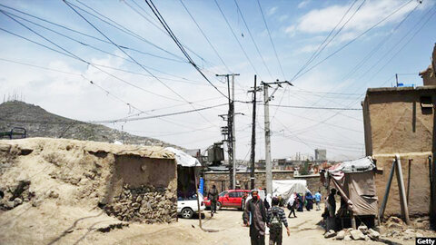 برق تولید داخل 25 درصد گرانتر خریداری می‌شود/ تامین تجهیزات به‌دور از تحریم‌ها / تا ده سال آینده 10 هزار مگاوات برق نیاز داریم