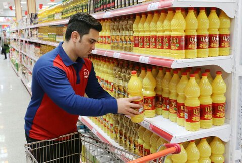 تحمیل هزینه سربار به مشتری با سیستم سنتی/ مدیریت اصولی عرضه و تقاضا با خرده فروشی‌های مدرن