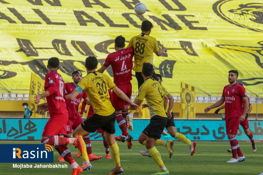 تقابل سرخابی‌ها با خوزستانی‌ها/ محرم به الهامی رسید