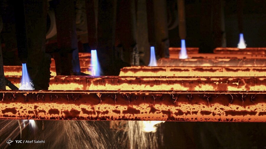 قیمت پایه تعیین شده فولاد، عادلانه نیست/ برای عرضه داخلی فرمول تعریف شود/ دلیل منوط شدن صادرات فولاد به عرضه هفتگی در بورس چیست؟