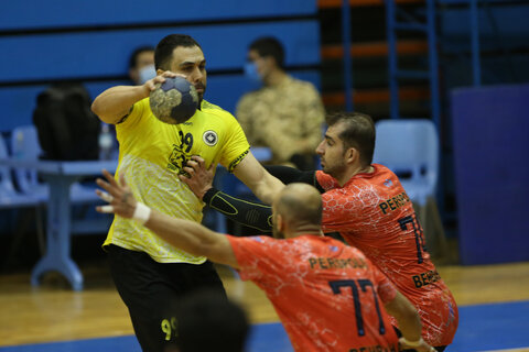 سپاهان چشم انتظار لغزش شهید شاملی