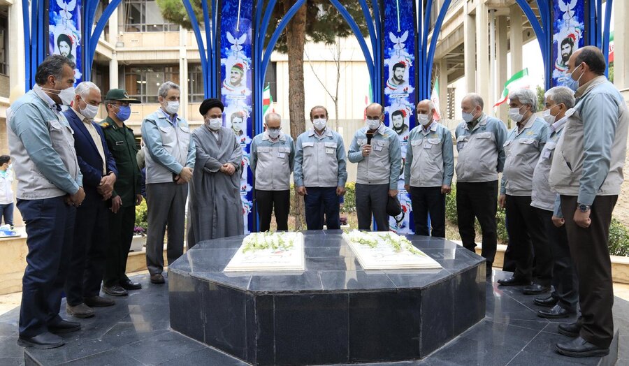 صنعت، خط مقدم جبهۀ اقتصادی کشور