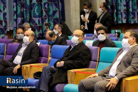 آیین تجلیل از صادرکنندگان نمونه استان اصفهان

عکس:مجتبی جهان بخش