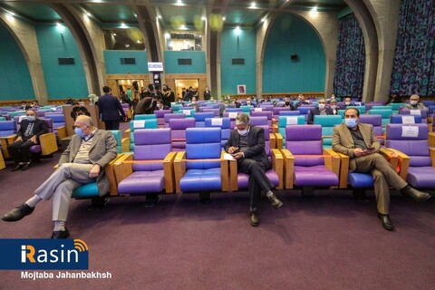 آیین تجلیل از صادرکنندگان نمونه استان اصفهان

عکس:مجتبی جهان بخش