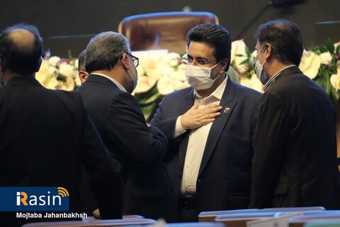 آیین تجلیل از صادرکنندگان نمونه استان اصفهان

عکس:مجتبی جهان بخش