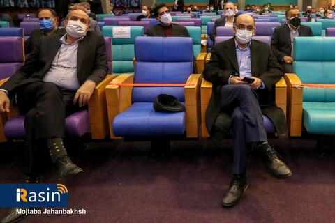 آیین تجلیل از صادرکنندگان نمونه استان اصفهان

عکس:مجتبی جهان بخش