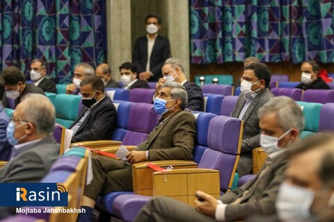 آیین تجلیل از صادرکنندگان نمونه استان اصفهان

عکس:مجتبی جهان بخش