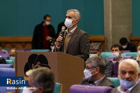 آیین تجلیل از صادرکنندگان نمونه استان اصفهان

عکس:مجتبی جهان بخش