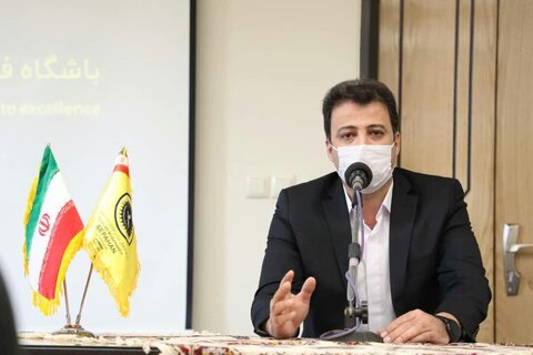 فولاد مبارکه توانایی ساخت یک دهکده المپیک ۳۰۰ هکتاری دارد / «ورزش در خانه» ابتکار فولاد مبارکه برای ایام کرونا بود