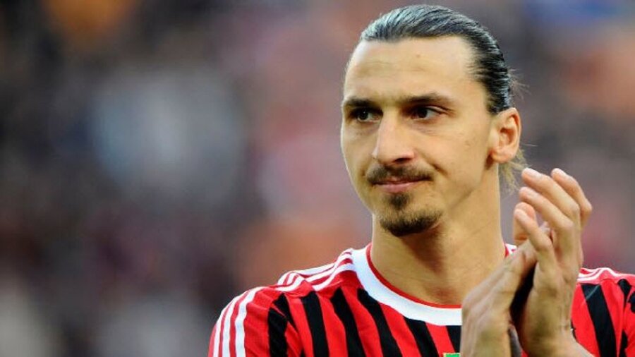 اشک های ایبراهیموویچ در نشست خبری تیم ملی سوئد