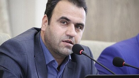 خطاب رهبری در شعار ۱۴۰۰ به وزارتخانه‌ها و دستگاه‌های اجرایی است