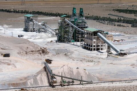 پشتیبانی فولاد مبارکه در تامین مواد اولیه صنعت فولاد/ تثبیت جایگاه بزرگترین آهک ساز خاورمیانه توسط فولاد سنگ