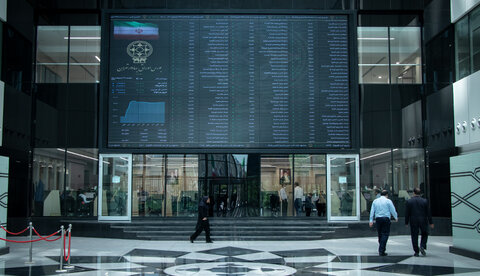 شتاب در صعود شاخص بورس با رشد ۱۸ هزار واحدی