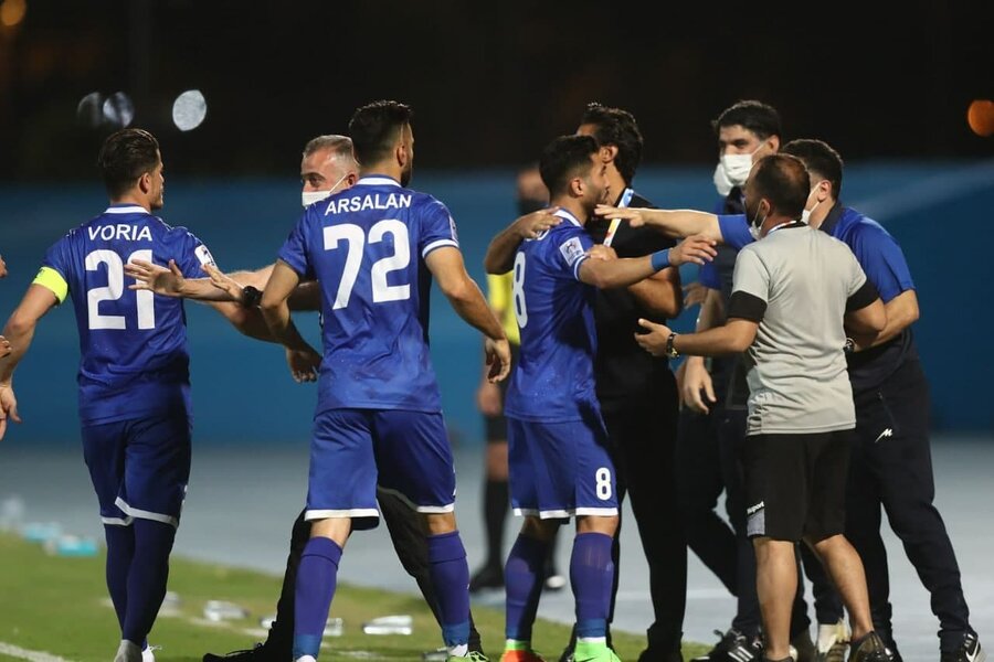 تحقیر الاهلی توسط پسران آبی/الاهلی عربستان ۲- استقلال ایران ۵