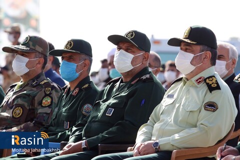 مراسم تشیع پیکرسرلشکر پاسدار شهید سید محمد حجازی در اصفهان

عکس:مجتبی جهان بخش