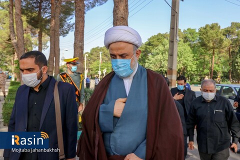 مراسم تشیع پیکرسرلشکر پاسدار شهید سید محمد حجازی در اصفهان

عکس:مجتبی جهان بخش