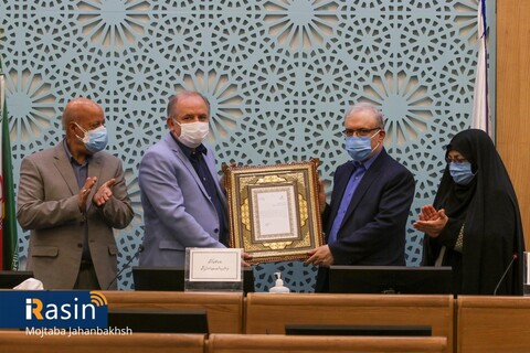 آغاز فاز سوم کارآزمایی بالینی واکسن کرونا به همراه تقدیر از خدمات و حمایت های شرکت فولاد مبارکه در ایام کرونا