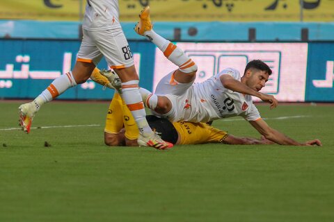 برد شیرین سپاهان مقابل مس رفسنجان در هفته بیست و سوم لیگ برتر فوتبال ایران عکس:مجتبی جهان بخش