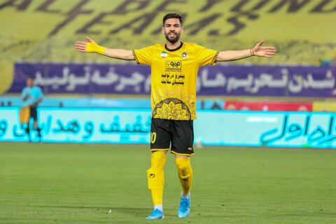 برد شیرین سپاهان مقابل مس رفسنجان در هفته بیست و سوم لیگ برتر فوتبال ایران عکس:مجتبی جهان بخش