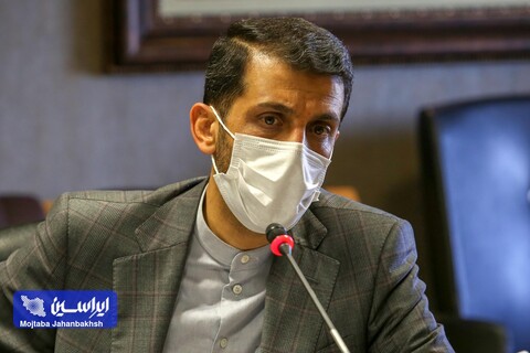 آیین امضای تفاهم ‎نامه سه جانبه انجام مطالعات ژئوفیزیک هوابرد استان اصفهان عکس:مجتبی جهان بخش