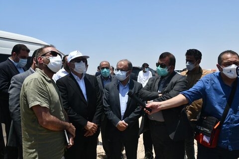 امکان جذب سرمایه‌گذاری برای ۶ طرح جدید پتروشیمی در منطقه پارسیان/ راه اندازی اسکله‌های ۷ و ۸ پارسیان تا پایان شهریور