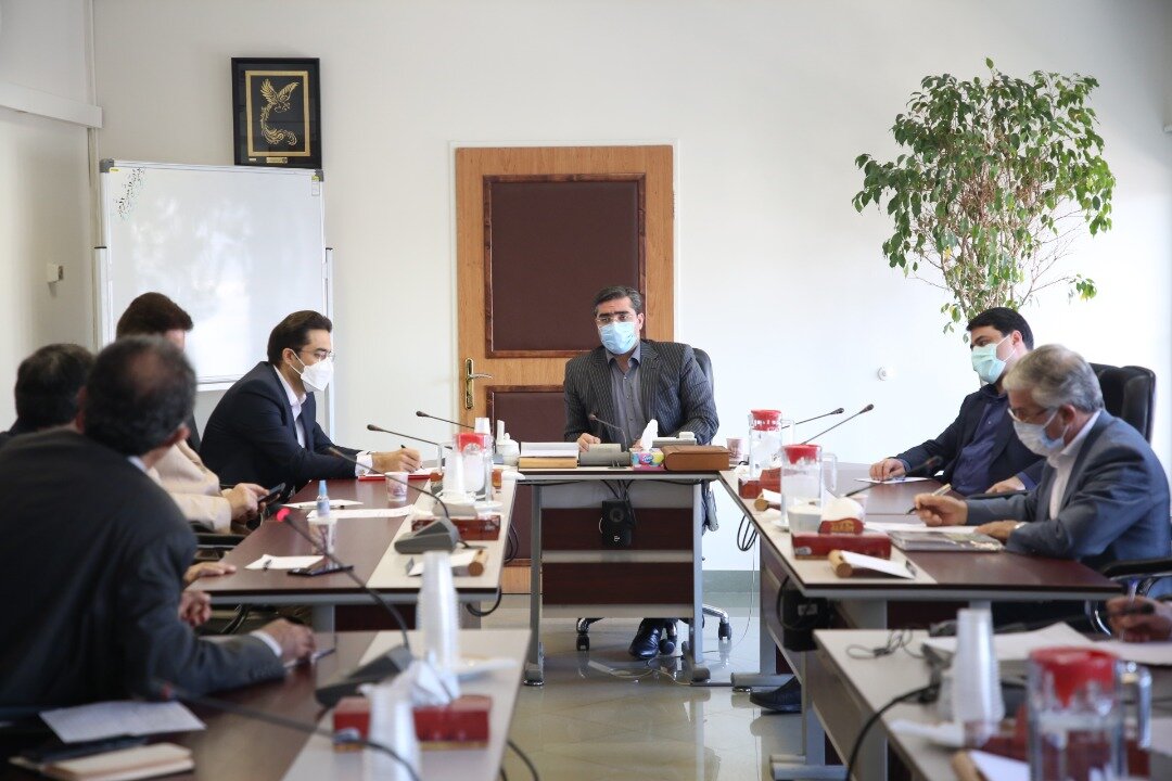 تسهیل فرآیند ترخیص اجزا و قطعات مورد نیاز صنایع از گمرک/ تدوین برنامه راهبردی توسعه صنعت لوازم خانگی با همکاری تشکل‌های تخصصی