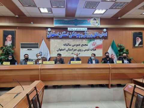 میزهای تنیس روی میز نوشاد میزهای بسیار خوبی است