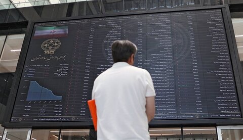 بورس همچنان در مدار نزول