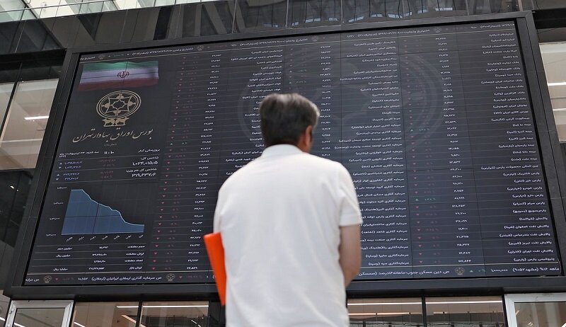بورس همچنان در مدار نزول