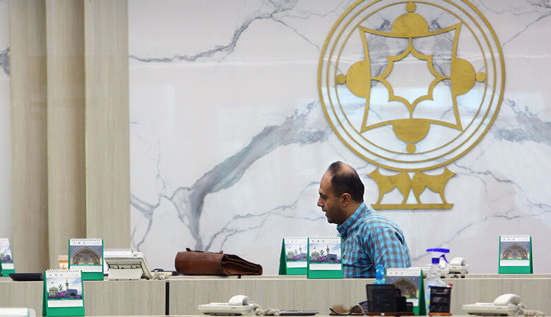 بازار بورس همچنان در مسیر نزولی/ شاخص کل در آستانه شسکت سقوط به سطح ۱.۳ میلیون واحدی