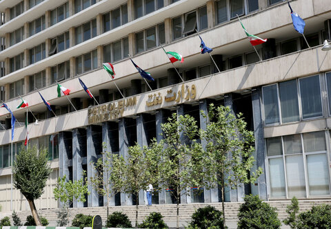 بررسی عملکرد هفت ماهه وزارت نفت در کمیسیون انرژی