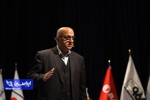 موفقیت کسب و کارها نیاز به رهبری دارد نه مدیریت