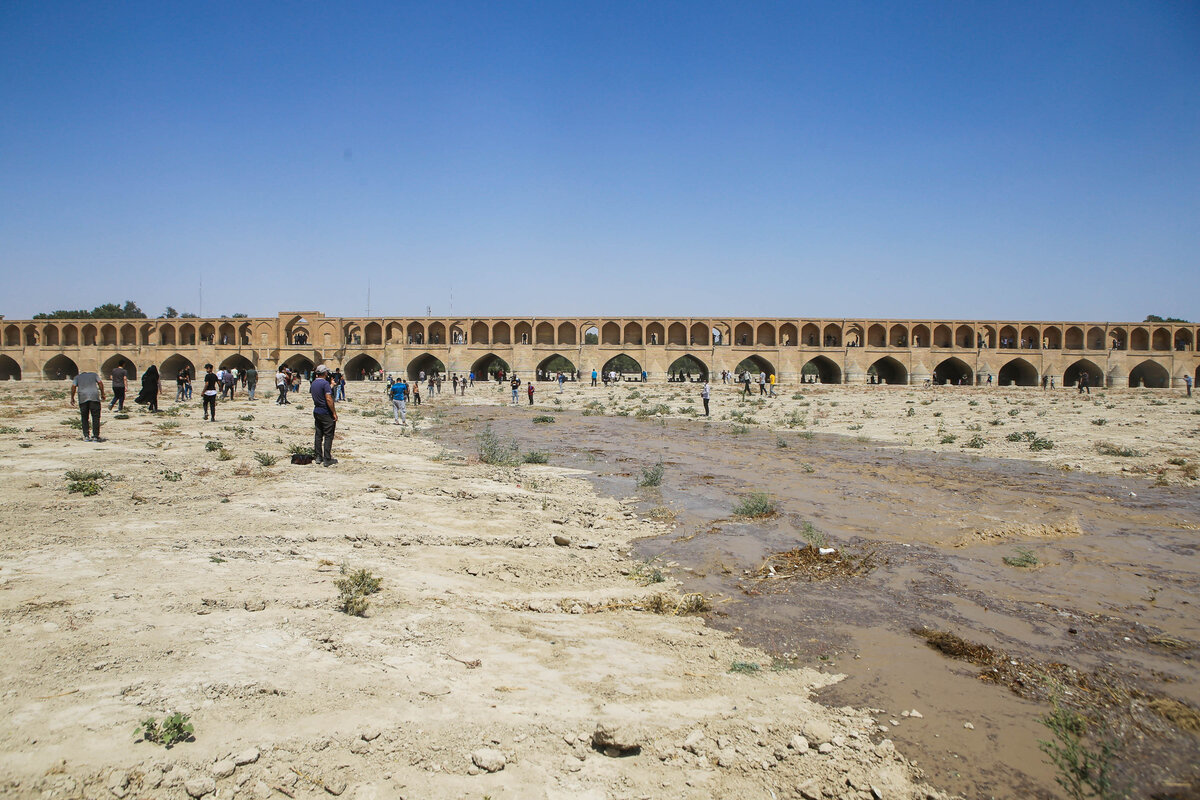 مقصر جلوه دادن حکمرانی آب آدرس غلطی در حوضه زاینده‌رود است