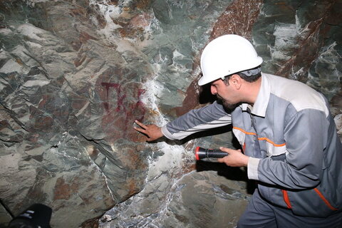 رشد ۸.۳ درصدی در تعداد پروانه های اکتشاف/ افزایش ۵۶.۷ درصدی هزینه عملیات اکتشاف در بهار ۱۴۰۰