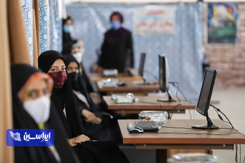 آئین افتتاح سومین ایستگاه واکسیناسیون مشترک شرکت فولاد مبارکه و سپاه صاحب الزمان  در مصلای نماز جمعه رهنان