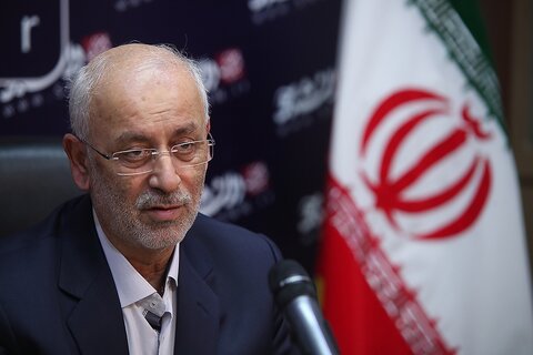 مواد اولیه تولید در گمرک رسوب می‌شود / لزوم رفع موانع تولید