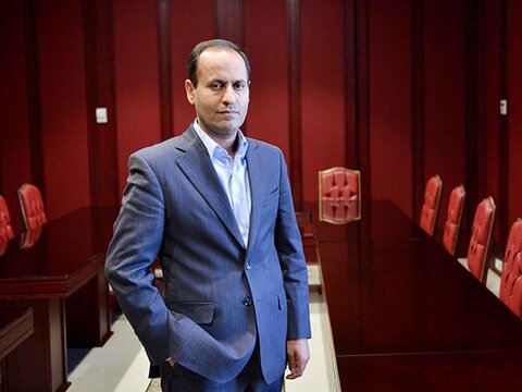 قیمت‌گذاری دستوری در دولت جدید حذف و با فساد و قاچاق برخورد شود